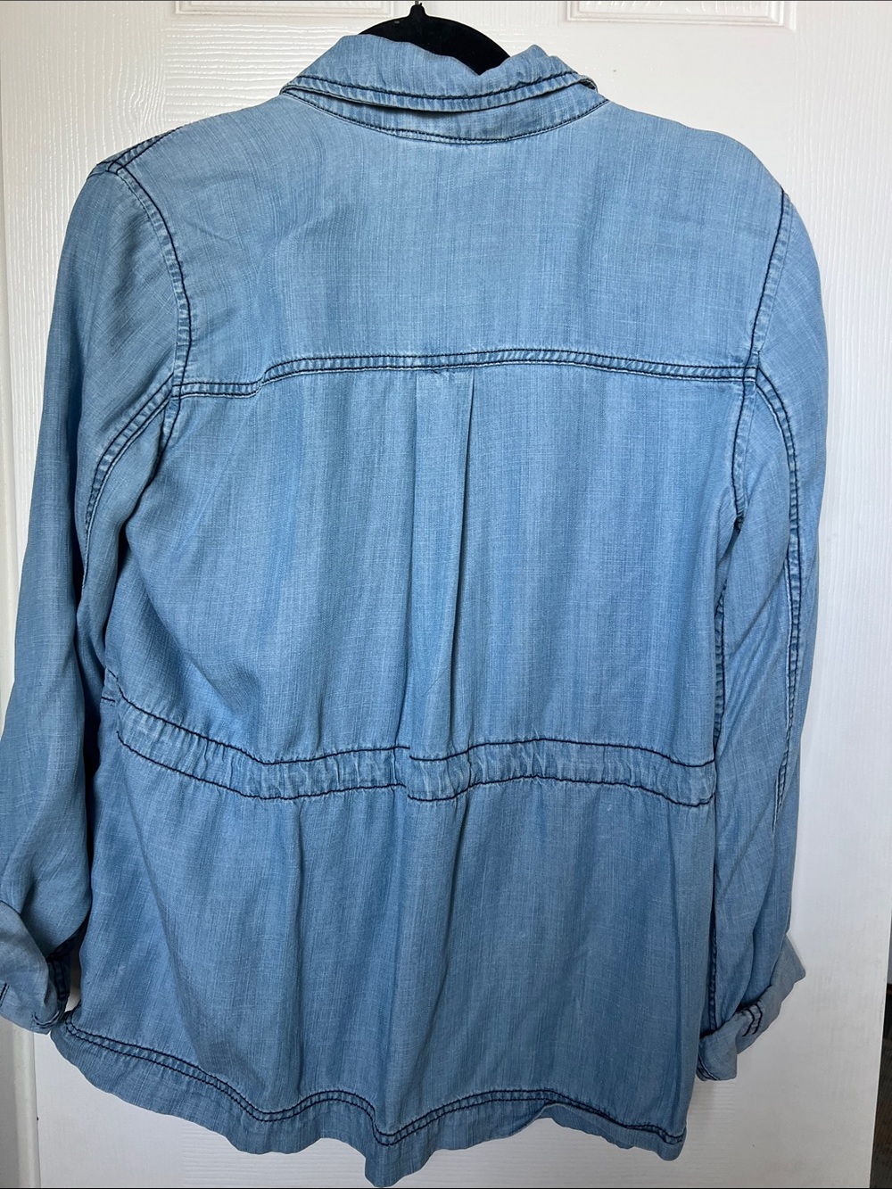 GAP Light Denim Button-Front Utility Jacket - Picture 2 of 3
